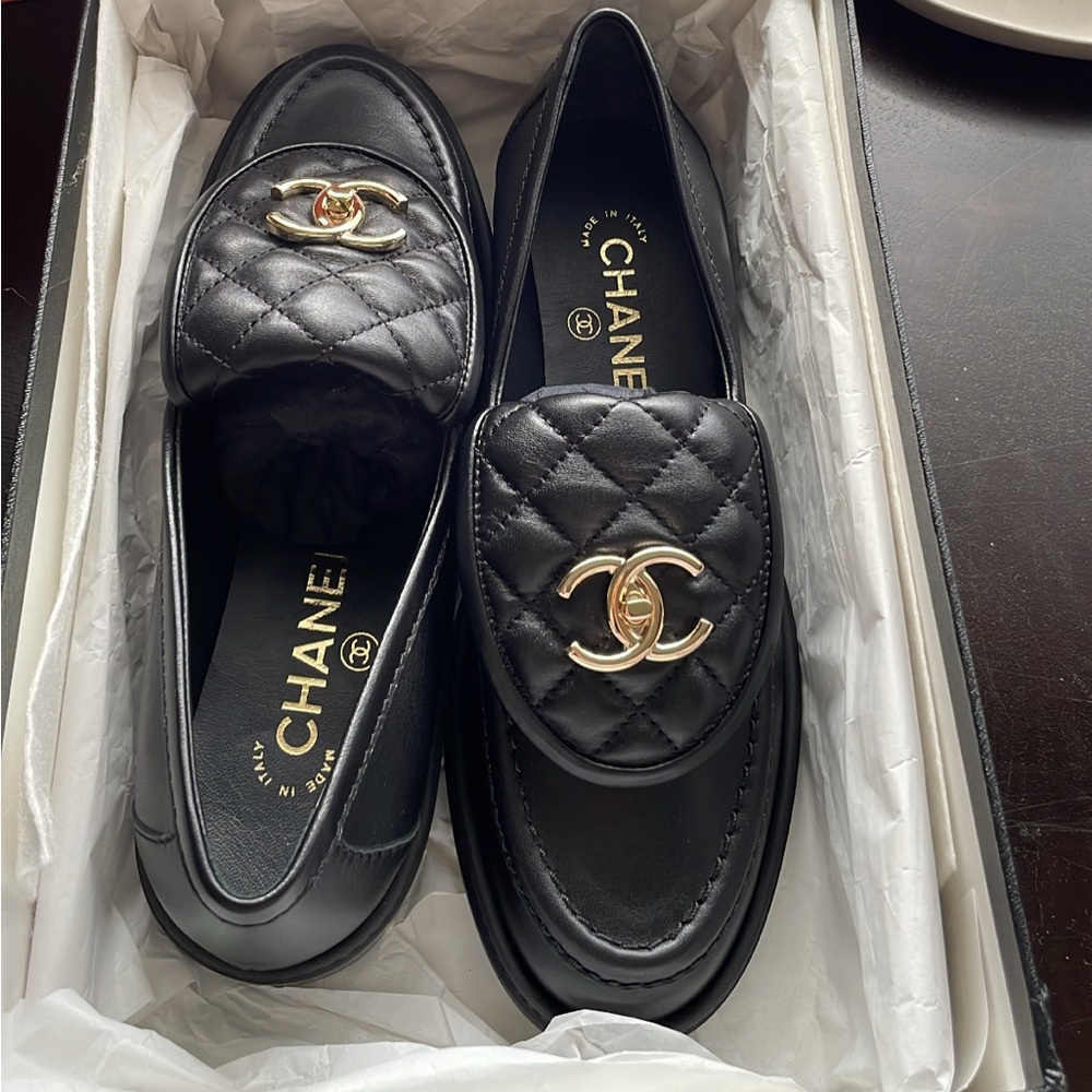SOLD!🎉 Chanel quilted loafers